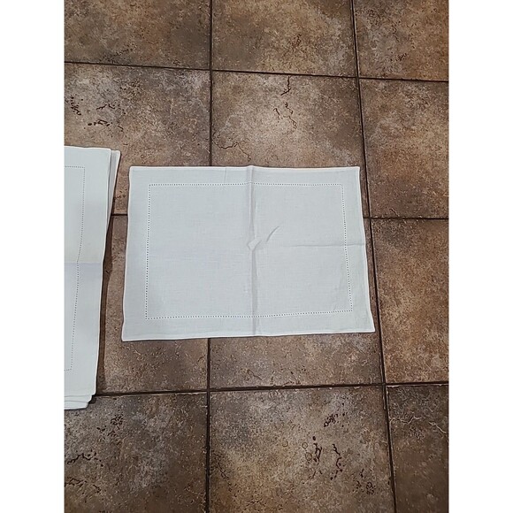 10pk Southern Living 19" L x 14" W Linen/Cotton Placemats, White - Picture 1 of 10